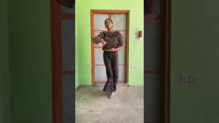 sapne mein milti hai #song #trending #viral #dancesteps #ytshorts #popularsong@iam_guddu_😍🥰