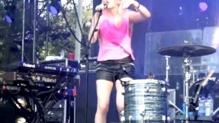 Lights by Ellie Goulding LIVE at Osheaga 2011 7/31/11