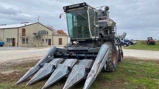 Gleaner F3 shelling corn