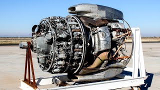 Great OLD PROPELLER Airplane Engines Cold Starting up and Heavy Sound 6