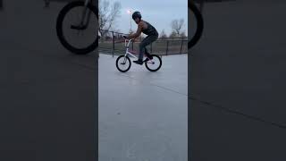 Slideeee #fyp #bmx #shorts