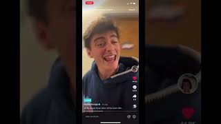 Noah schnapp tiktok