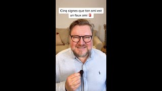 Cinq signes que ton ami est un faux ami 🚨