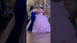 Seleste’s waltz with her sister ❤️ #djponcesa #quinceañera #sisters #sanantonioquinceañera