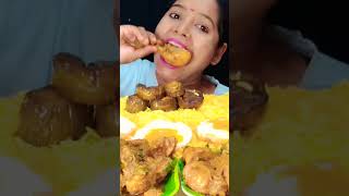 chicken #eating #vi#asmr #like #youtubeshorts #asmrfood #funnyshorts #comedy  #mukbanral