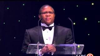 @MbalulaFikile Shows Gees at SA Sport Awards '13. Will he Bring it at #SASA14