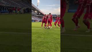 Wie schön kann Freude sein - der #fcenergie macht es im Ostseestadion vor. #FCHFCE 2:3 🔴⚪️💪🏽