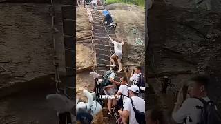 😱Thrilling Ladder to Heaven on Mount Hua