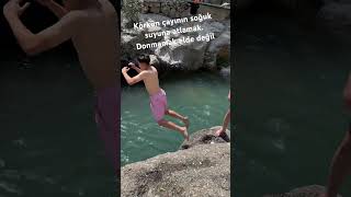 Yok böle soğuk su. Adana körkün çayı buz gibi suya atlamak. #doğa #travel #deniz #nature #cliffjumpi