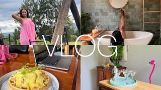 VLOG- mini staycation, tour of the farmhouse @ Rosemary Hill Farm || Neilwe K || SA YouTuber