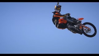 MOTO 5 The Movie Renner Intro/Red Bull