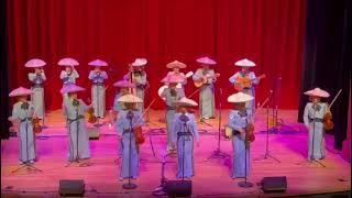 Desde Las cruces Nuevo México, Mariachi Femenil Estrella de México