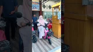 Selamat Ya Untuk Kaka Cantik #sepedalistrik #sepedalistrikindonesia #shortsviral #shortvideo #fyp