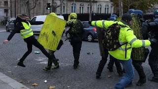 GILEST JAUNES ACTE XIV: ATTAQUE VOITURE DE POLICE A LYON