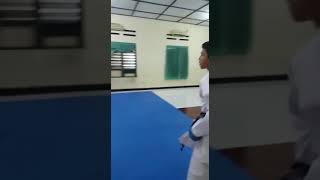 Latihan dasar Kumite Karate Dojo YonAngRat Jakarta Pusat