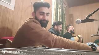 HADE ROSTUYE WADNAS HISAAB MADNOO SINGER ABID KASHMIRI