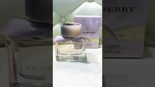 Burberry perfume smells with flowers and gives its femininity please 🔔👍🏼🔄