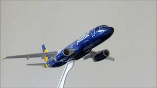 Product Video Skymarks Jetblue Vets in Blue Airbus A320 N775JB 1/150 Scale with Stand