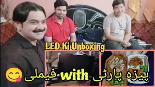 LED Ki Unboxing Aur Pizza Party With Family 😋