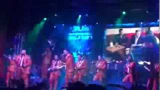 BAND EL RECODO - VAS A LLORAR POR MI en el ARAGON CHICAGO 2013