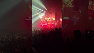 *vertical video* Blink-182 - 'Dammit' clip (Belfast, August 2024)