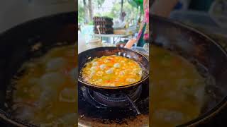 Traditional Omelet Making - Bangkok Street Food #streetfood