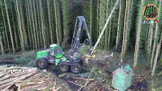 John Deere 1470G harvesting Sitka Spruce