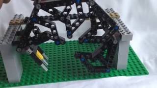 Sioux.NET on Track: Lego Technic Iris Door Mechanism for Lockers (for Lego World 2016)