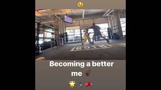 Lil Uzi Vert showing off his skills in the boxing ring‼️