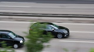 radar de police flash une voiture au double de la vitesse