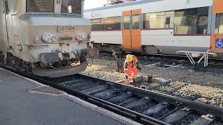 SNCF locomotora La Tor de Querol Intercités de Nuit, cambio de agujas para cambio de vía.