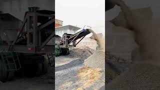 Easy to move#Mobilecrusher #Mobilecrusherplant #impactcrusher #stoneproductionline