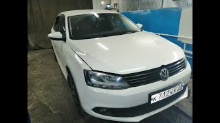 Замена передних стоек стабилизатора Volkswagen Jetta