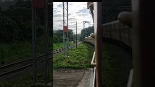 Passenger train la AC Coach Ah 😲 Explore With Maddy #trending #shorts #travel #indianrailways #vlog