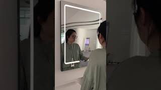 XUE HUA PIAO PIAO, BEI FENG XIAO XIAO. Listen to music with smart mirror