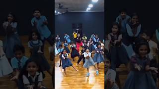 Children dancing on kaavaalaa song