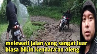 vlog jalan extrim penghubung desa kalapa Nunggal ke kecamatan Cikadu bikin kendaraan oleng