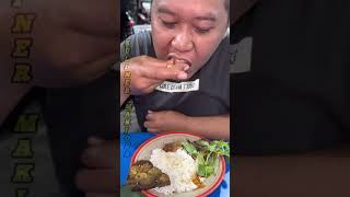 BABATNYA BANYAK, PARUNYA JUMBO, SAMBELNYA MAKJOSS | Nasi Babat & Rawon Bu Kus #shorts