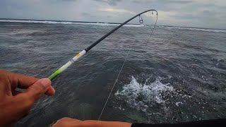 Solo Fishing at Pepito Beach | Ultralight Fishing Philippines