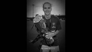 Vivianne Miedema leaves Arsenal😭😭 Can't tell you how upset I am 😭