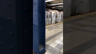 MTA (E) trains at Canal Street