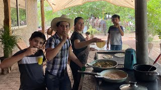 HUEVOS CON EJOTES Y TORTILLAS ECHAS A MANO al estilo Rancheritos de Sinaloa