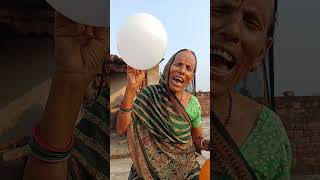 Balloon poping करना पड़ा भारी 😳😲🤣 wait for end #balloon #powder #funny #shortvideos