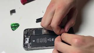 Replacing your iPhone 6s Battery EXTREMELY FAST