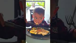 Tutorial makan steak ala budak leutik.. #shorts #waroengsteak #steakhouse #viral #kulinergarut