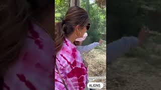 Shilpa shetty with her daughter enjoying at Zoo