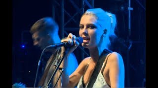 Wolf Alice - Your Love's Whore (Live)