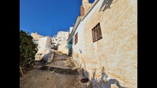 AX1262 Casa Roberto - Street view from house to top of village