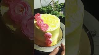 Cake decoration