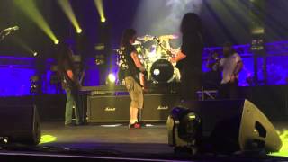 Slayer sound check with Alex Skolnik filling in for Kerry King